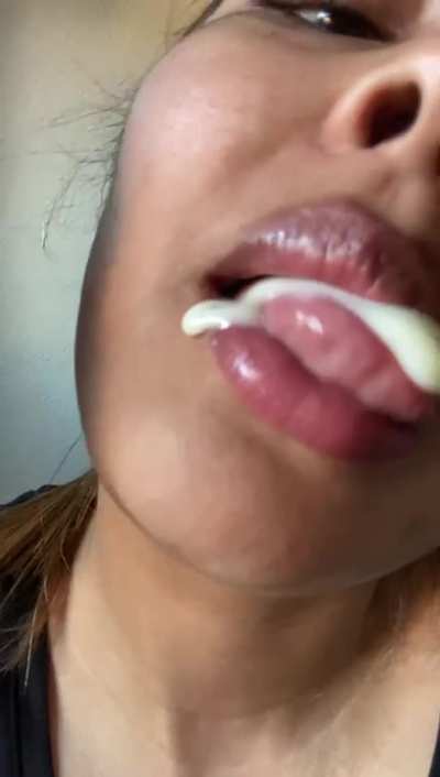 Find the right angle and it will look like its ur tasty cum!