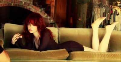 Emma Stone swinging her bare soles