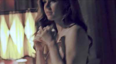 Nude Amy Adams calling you in bed is like meeting up with your best friend's mom after he's gone to sleep