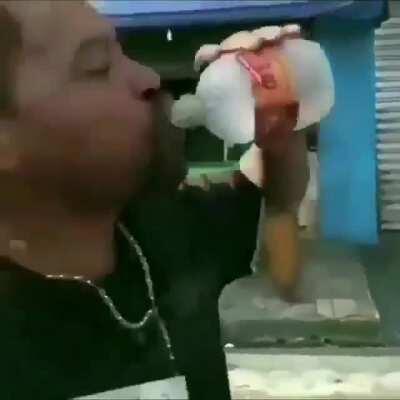 veio faz tudo por 4 pila