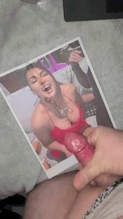 Billie Kay/Jessica caught my load last night!! Felt amazing, got the full video on kik if anyone's interested!