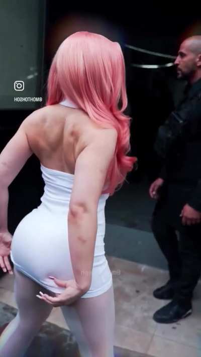 Ice Spice Showing nips