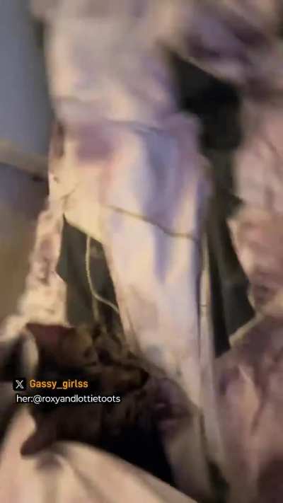 Girl laying down in her bed blowing Ass gas💨