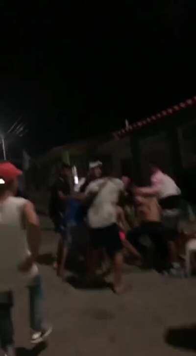 Cuando el illo no sabe si estamos bromeando o si en verdad LATAM es tan peligroso como dicen (mirar video completo)