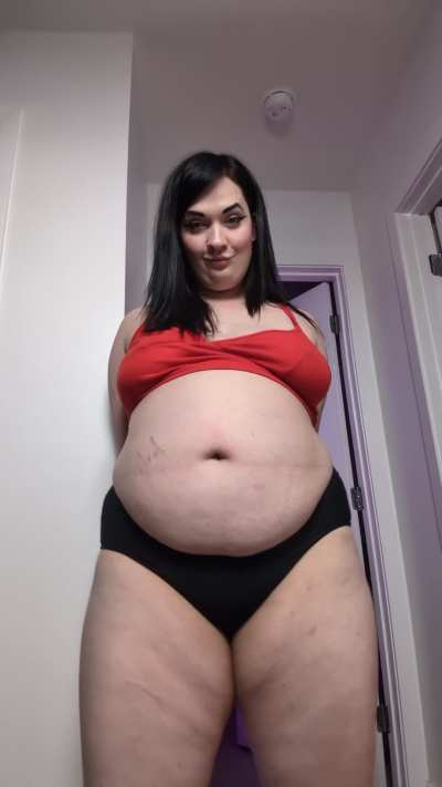 Big belly and thick thighs