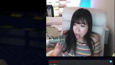 Aria from disgust to Ahegao