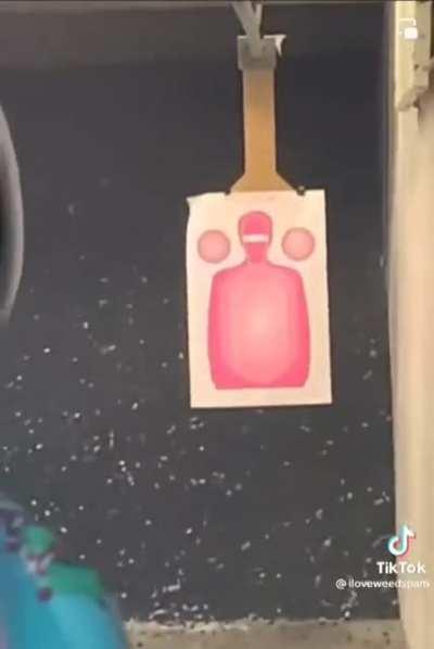 this is one of the main reasons why innocent people get killed 🤦🏾‍♂️