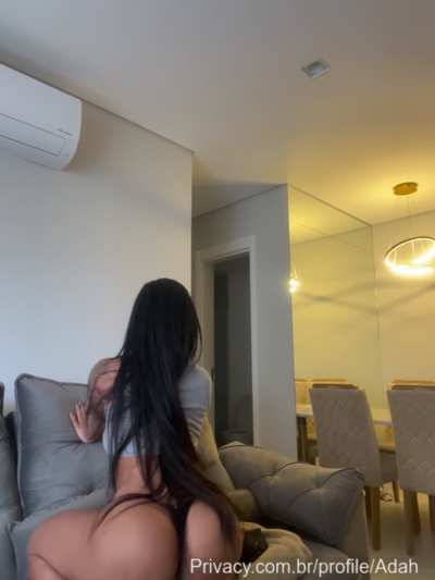 O melhor &eacute; a olhadinha para tr&aacute;s - Dj Adah Nunes