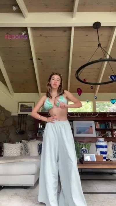 Does anyone know her name?