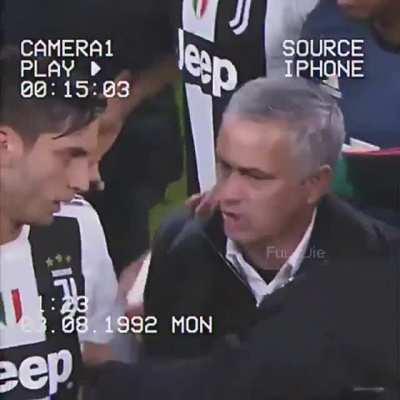 Devo estar louco, mas esse homem iria trazer o Hexa. Mesmo achando impossível acontecer, acham que daria certo o Special One no Brasa?