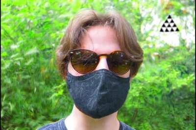 Surrounded by oracles