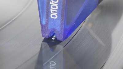 Squiggle away, little plastic squiggles!