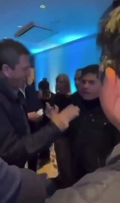 Las palmadas fuertes que S. Massa le dio a Kicillof