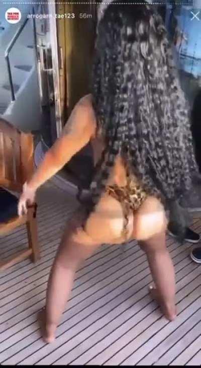 Sorry For Ari Spam Hope Y’all Loved It 😩