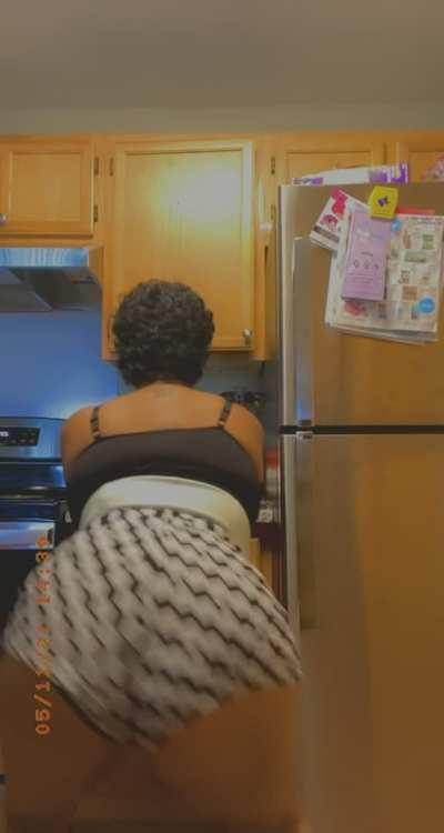 twerking to dubstep is my fave hehe