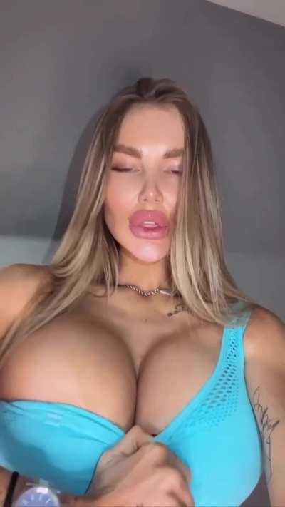 Big horny tits