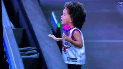 Oh Come On. If this doesn’t melt your heart. Nothing will.