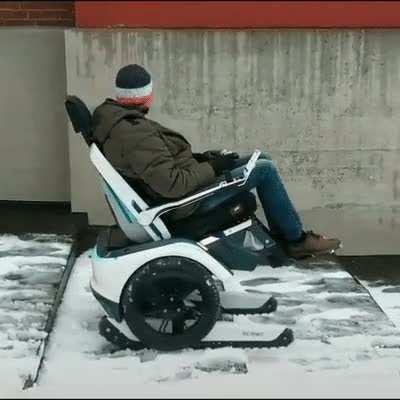 Zooming down stairs in wheelchair