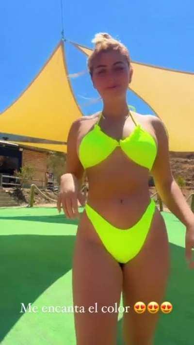 Falto la vueltita y todos felices😍🍑👙