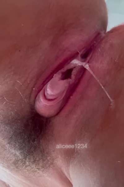 Please eat My wet pussy