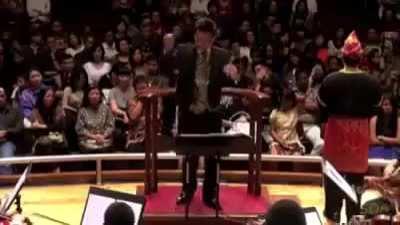 What do you think of this Quran recitation in Opera?