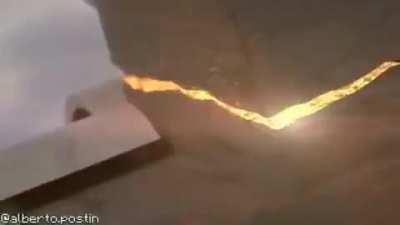 Love the Tokyo Ghoul theme music. And such a great video for it.