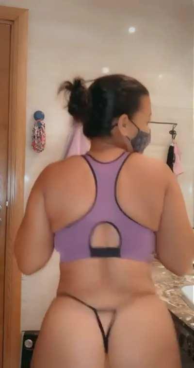 Would you really use a curvy girl as your fuck toy without hesitation?