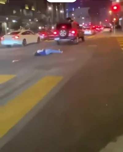 There’s no seatbelt on the roof.