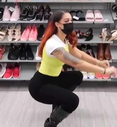 That shii bouncing 😫🤤