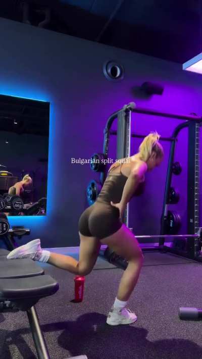 'Train legs with me' - IG January 2026