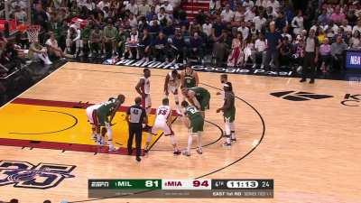 [Highlight] Dave Pasch and Richard Jefferson discuss basketball strategy