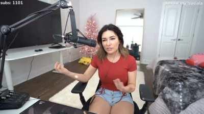 My streamer is a junkie 😪 #HelpBruce