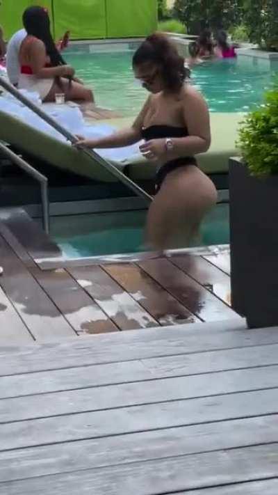 hunny (@therealhunyy)