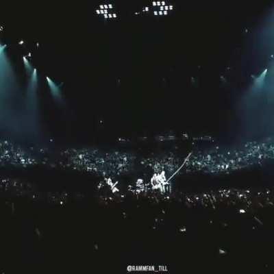 I didn't expect him to cum to this concert