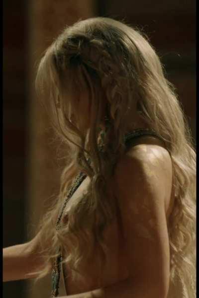 Alicia Agneson's ass and tits from Vikings.