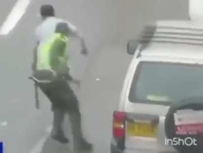 Caught breaking into a car? Just sprint away from the cops and make a clean getaway.