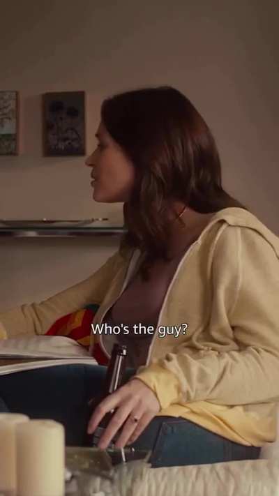 Emily in scene from movie 'The five year engagement' (2012)