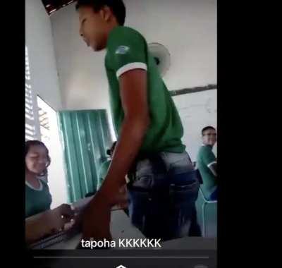 Na escola infelizmente eu era assim...