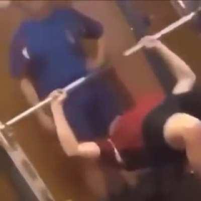 WCGW nobody spotting in the gym