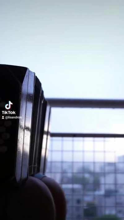 Ayer llovio en buenos aires y salio esto, espero les guste :)