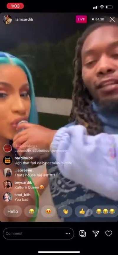 cardi b live