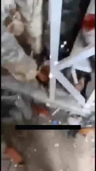 [NSFW] Azerbaijanis torturing Armenian POWs, September 2022