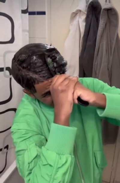 Professional hair stylist 