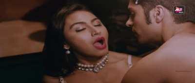 One of hottest scene of ragini mms series, she is so hot , her expressions are so horny , her name is katie iqbal