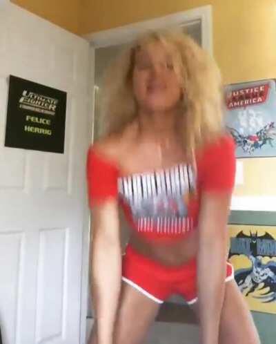 Felice Herrig Dancing