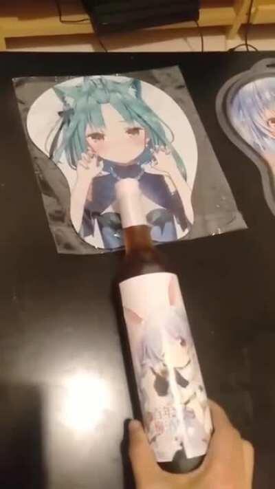 This is (not) how to use Rushia mousepad