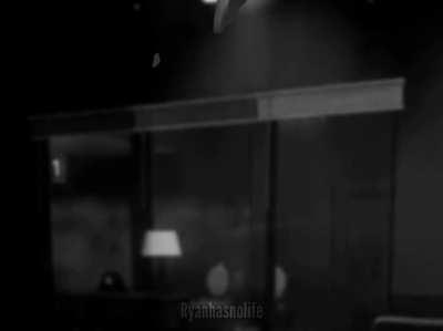 Obi-Wan jumps into a different universe