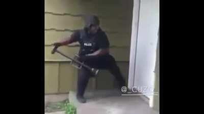 Era:prob 80s Genre:? Artist type:?, Can you help me find the song in the meme?