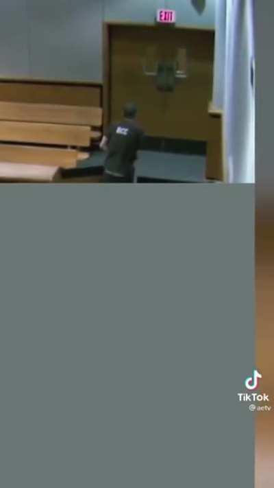 To contain the criminal