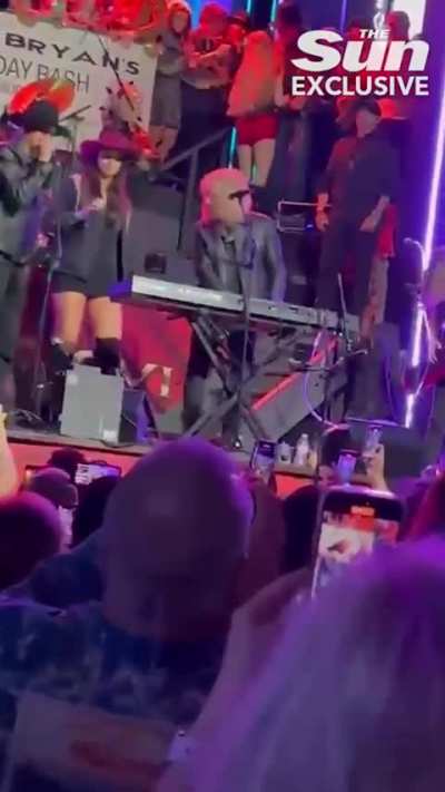 Kid Rock storms off stage at keyboardist’s birthday